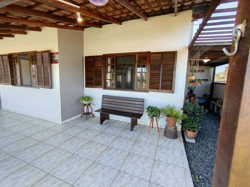 Casa Térrea com Piscina e Área Gourmet em Guaratuba-Pr - Mauro Alexandre Imóveis