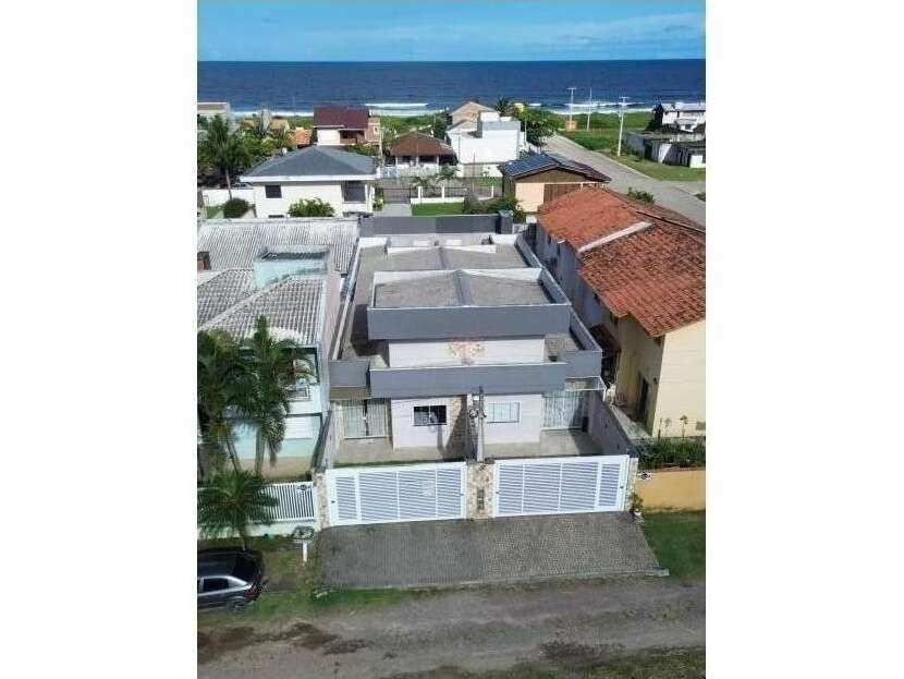Casa a 150 Metros do Mar – Guaratuba/PR - Mauro Alexandre Imóveis