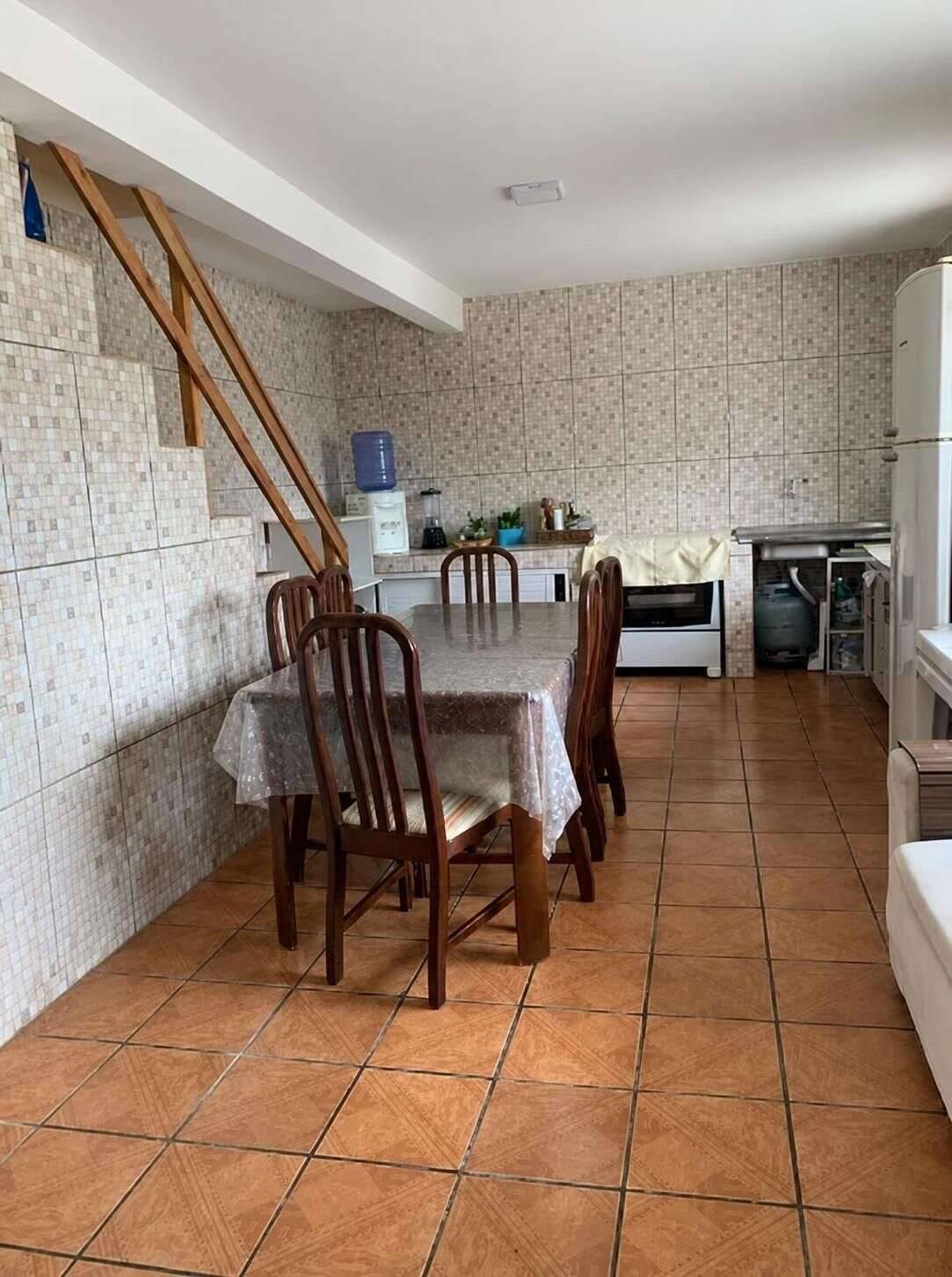 - SOBRADO PRÓXIMO AO MAR EM GUARATUBA – CONFORTO E ÓTIMA LOCALIZAÇÃO!