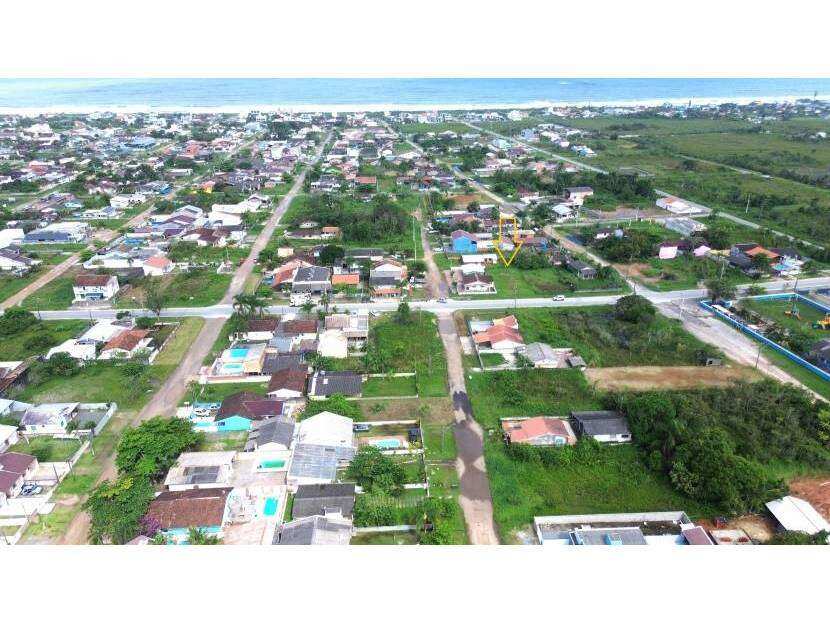 TERRENO LOCALIZADO NA AVENIDA DE COMÉRCIOS EM GUARATUBA - Mauro Alexandre Imóveis
